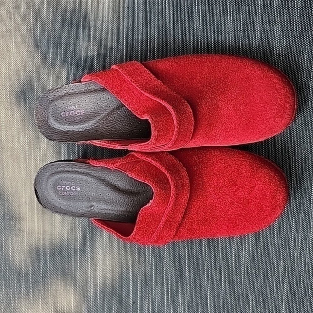 CROCS Bold Red Suede Mules